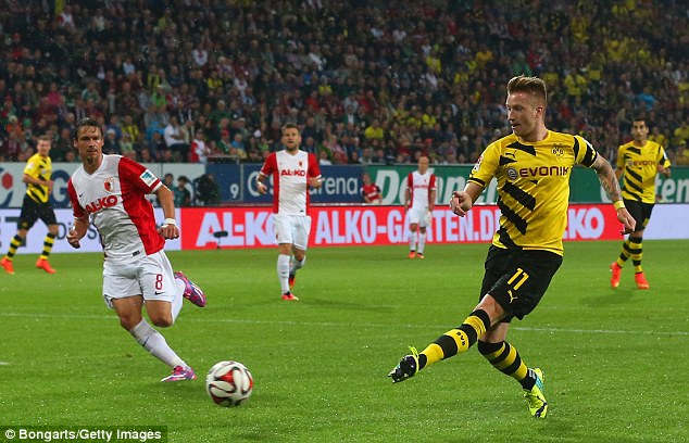 Dortmund Gilas Augsburg 3-2, Reus Beri Gol Penentu